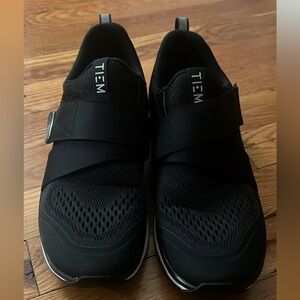 TIEM Cycle Shoes sz 9